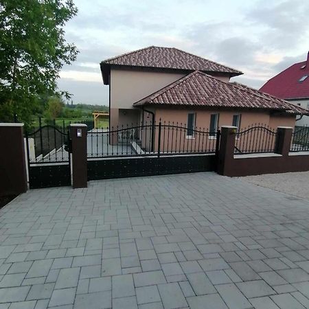 Villa Leona Gyenesdiás Εξωτερικό φωτογραφία